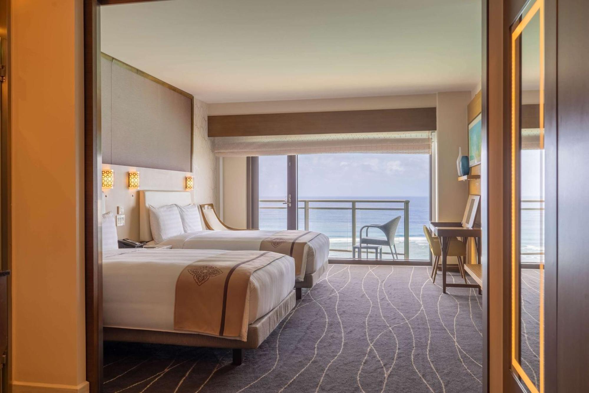 Dusit Thani Guam Resort Tumon Bagian luar foto