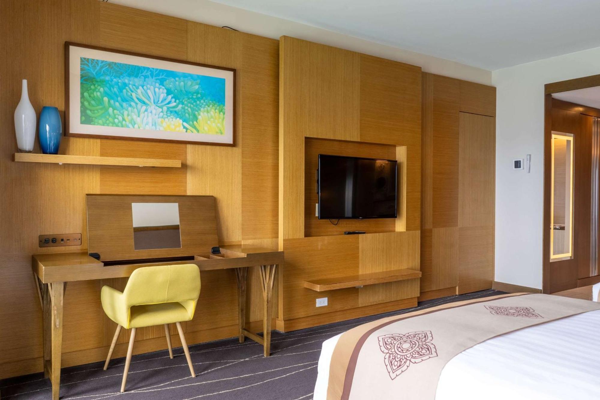 Dusit Thani Guam Resort Tumon Bagian luar foto